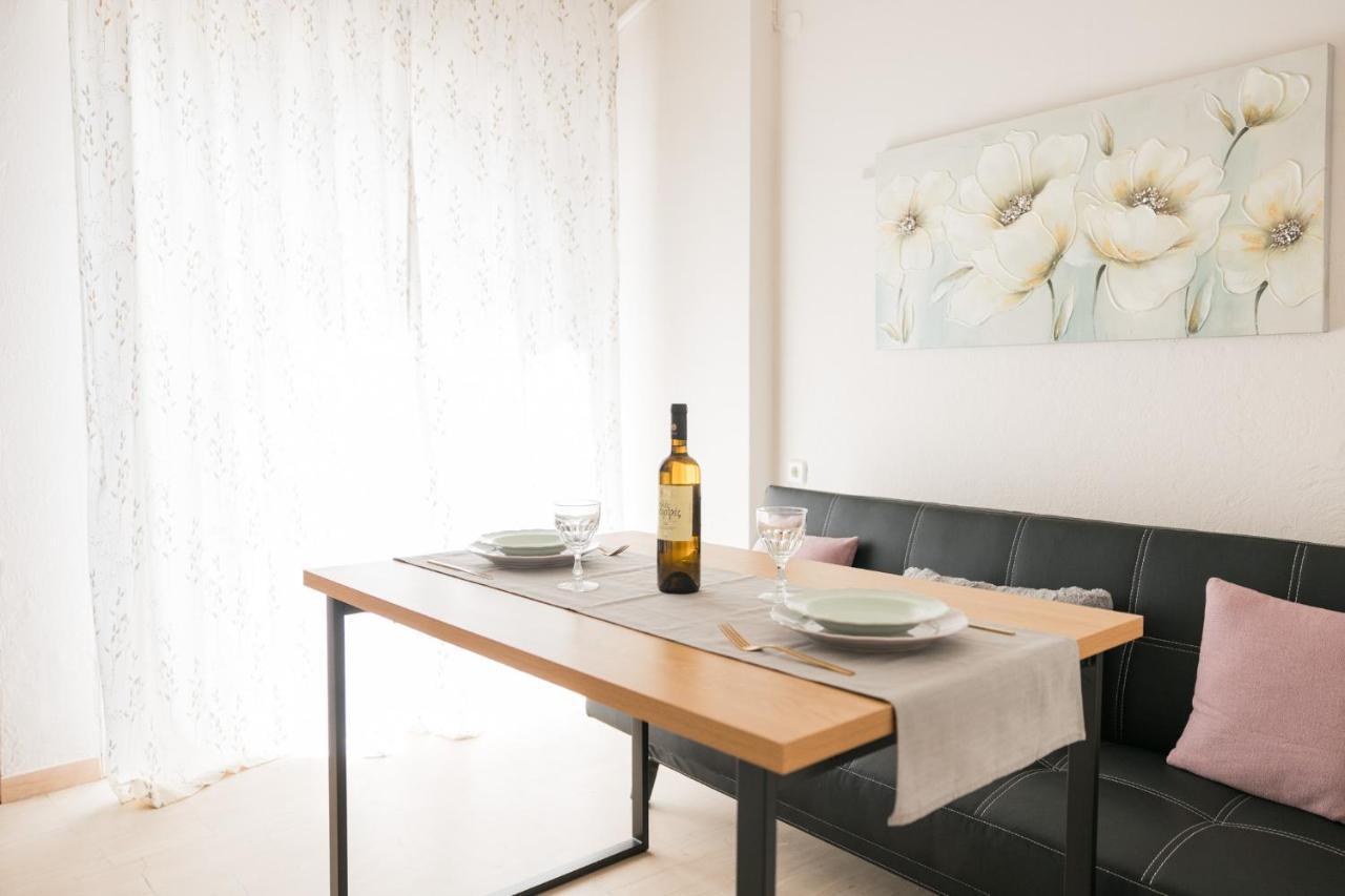 Velvet Apartment Волос Екстериор снимка
